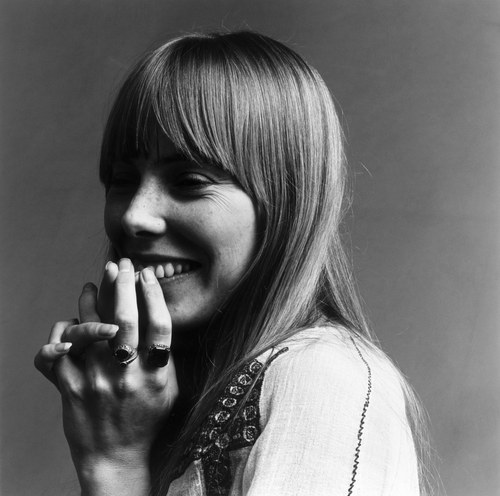 http://www.theuncool.com/wp-content/uploads/2012/11/JoniMitchell.jpg